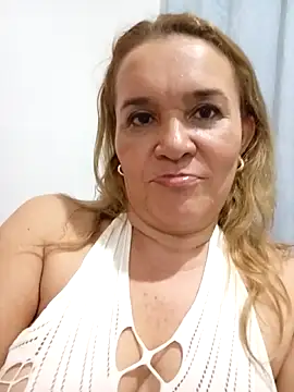 Sara_hilton02's Webcam Show