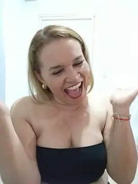 Sara_hilton02 Live XXX Chat