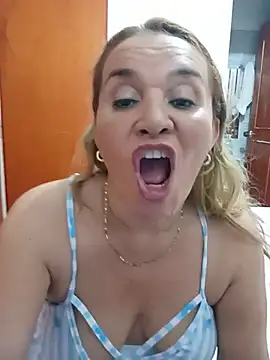 Chat XXX en directo de Sara_hilton02