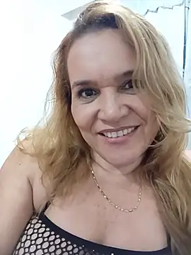 Chat XXX ao vivo de Sara_hilton02