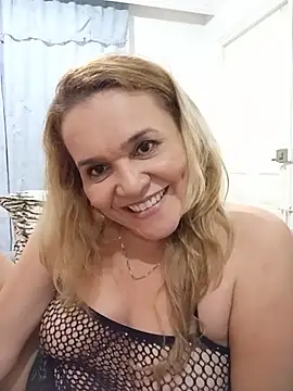 Sara_hilton02のライブXXXチャット