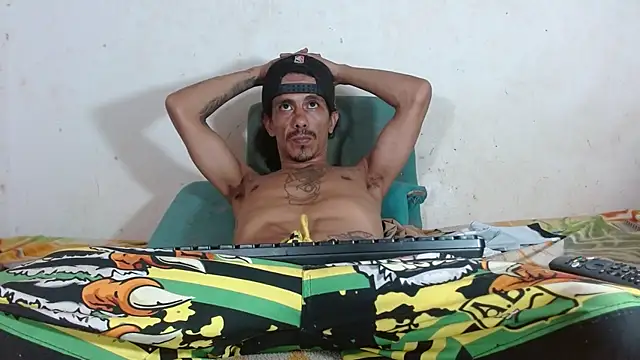 hungry_latin_line webcam show