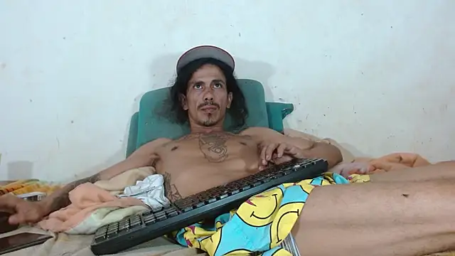 Webkamerová show hungry_latin_line