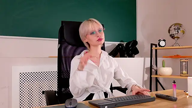 LauraDiazz Chat XXX in diretta