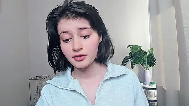 LeliaFujimoto Webcam-Show