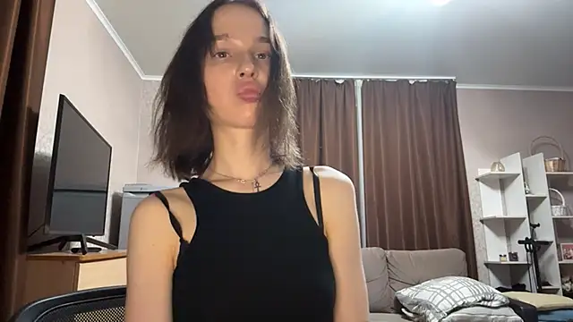 mivique Webcamshow