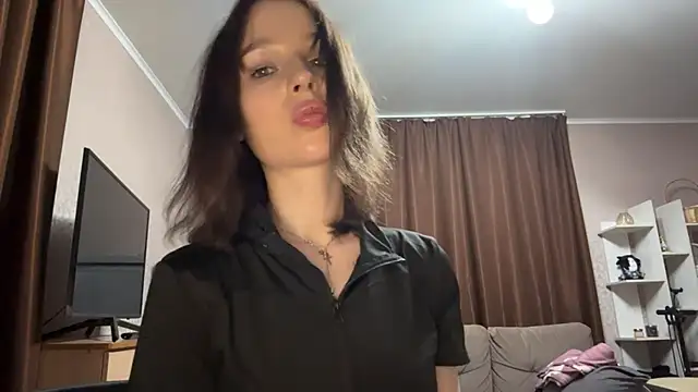 הופעת וובקאם של mivique