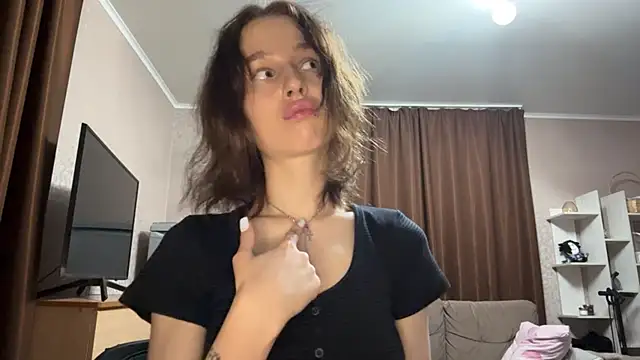 mivique Webcamshow