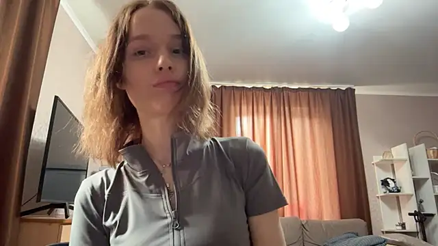 mivique Adlı Modelin Canlı XXX Sohbeti
