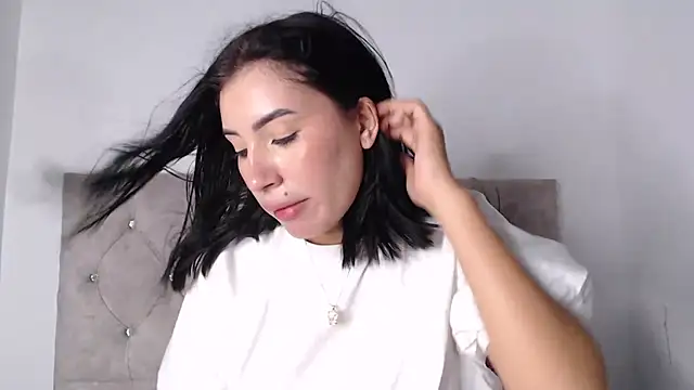 צ'אט XXX בשידור חי של Madikaay