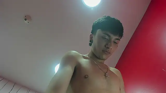 Show de Kayn_333 na webcam