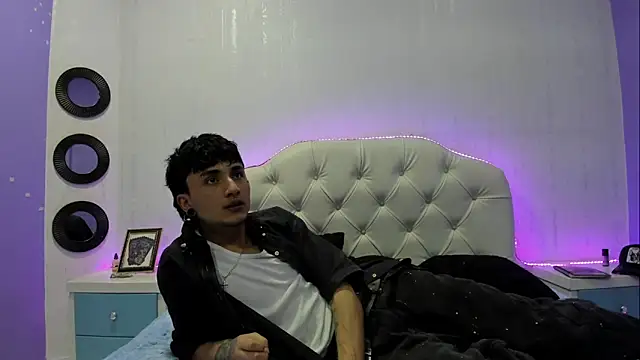 Kayn_333 Pertunjukan Webcam