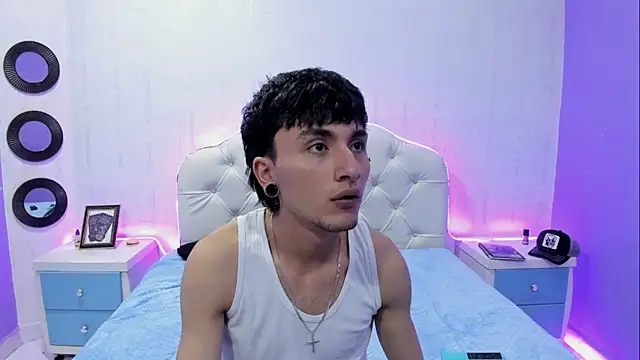 Kayn_333 Show in webcam