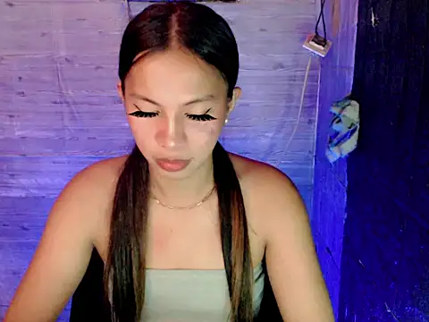 Show modela Privatefucker1996 na web-kameri
