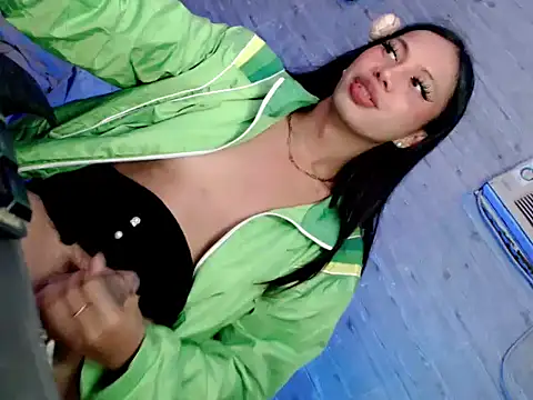 Pokazy przed kamerką – Angel_foxxxxx