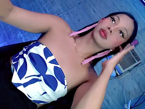 Show modela Angel_foxxxxx na web-kameri