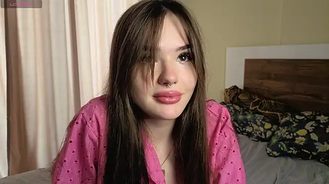 SweeetTroublen Webbikameraesitys