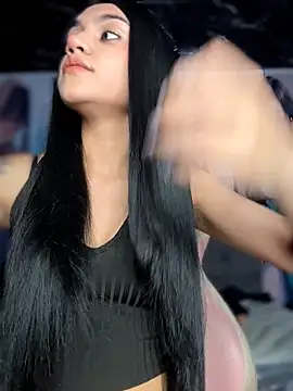 Nicolle_Quiintero Adlı Modelin Canlı XXX Sohbeti