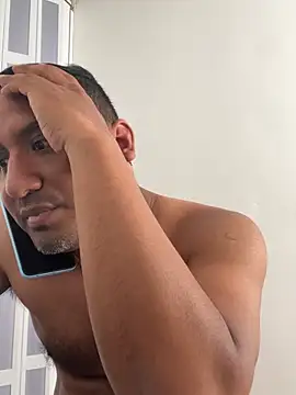 Show modela complisex2026 na web-kameri