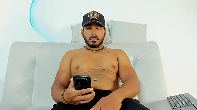 Вебкам-шоу LeoCarter_