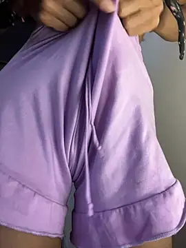 mia_honeyy_'s Webcam Show