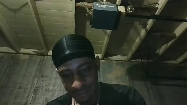 Leo99842 – webcam-show