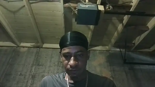 Leo99842 Webcam show