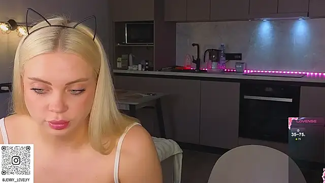 cutemelo Webcam Show