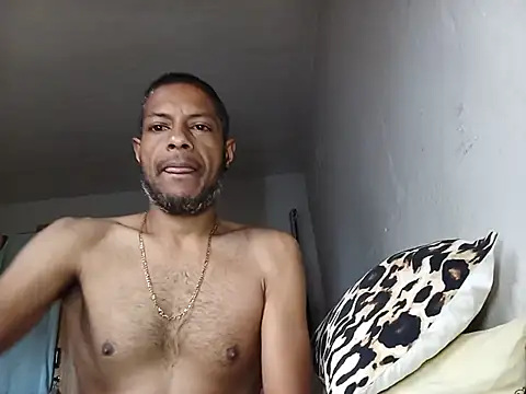 hornyman69123 Show Webcam