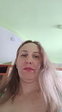 Chat +18 de Yevgeshka-Milashka ao vivo