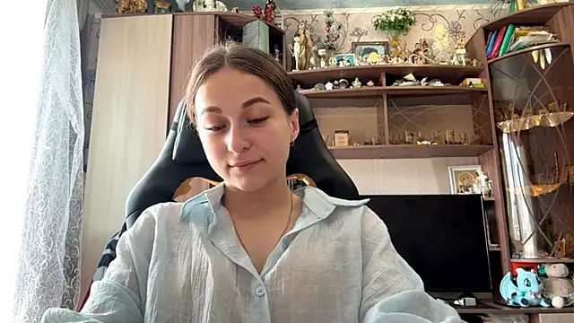 Show modela TaIliedGuest na web-kameri