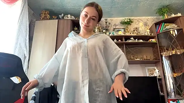 Show modela TaIliedGuest na web-kameri