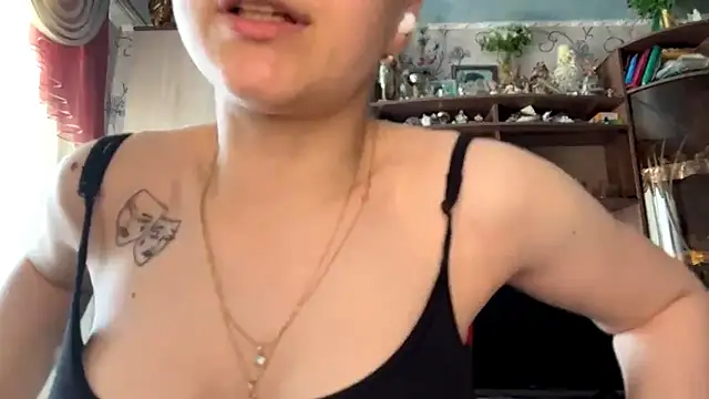 TaIliedGuest – webcam-show