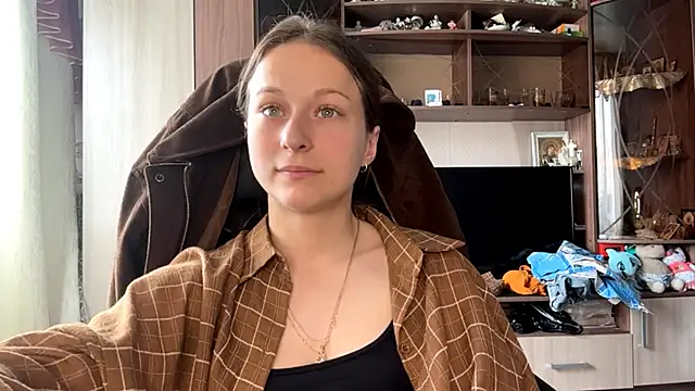 TaIliedGuest Webcamshow