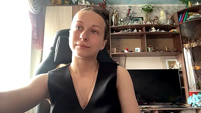 Онлайн чат XXX TaIliedGuest