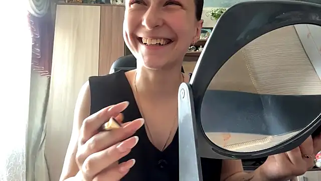 TaIliedGuest webcam show