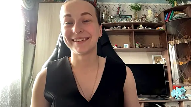 Pokazy przed kamerką – TaIliedGuest
