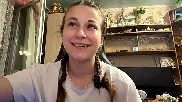 TaIliedGuest Live XXX-Chat