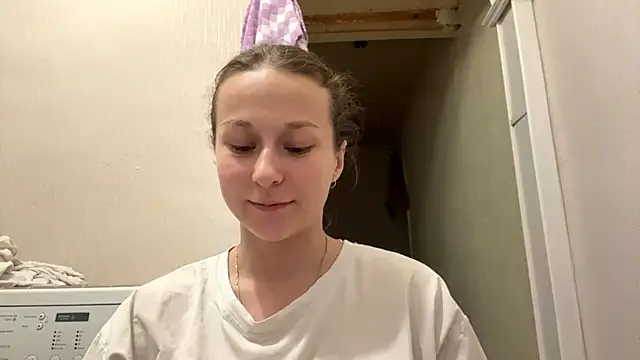 Онлайн чат XXX TaIliedGuest