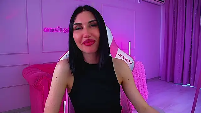 KaylaMous Show in webcam