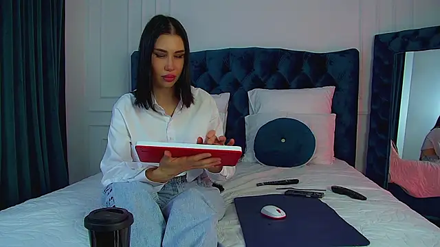 KaylaMousのウェブカメラショー