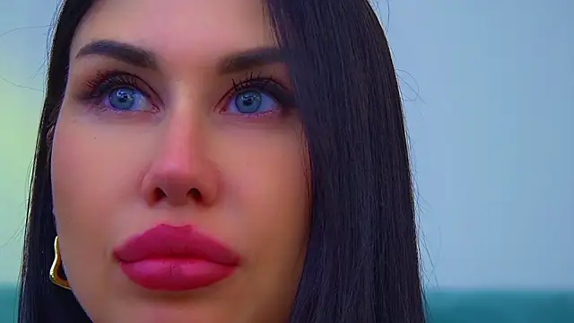 Chat +18 de KaylaMous ao vivo