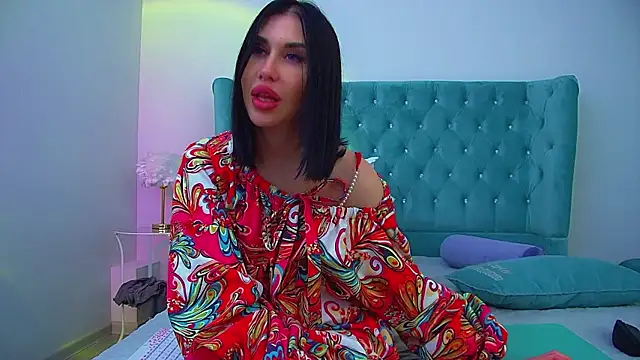 KaylaMous Show in webcam