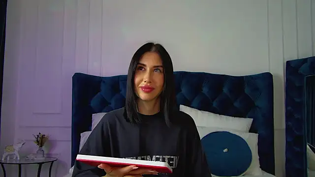 KaylaMous Chat XXX in diretta