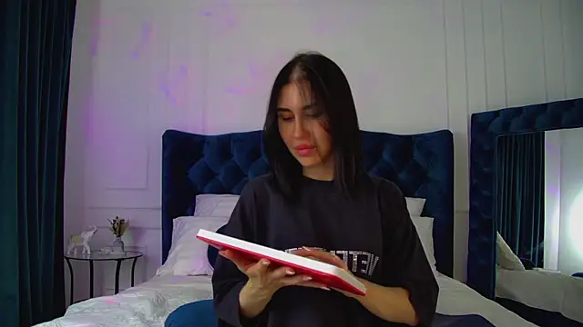 Chat +18 de KaylaMous ao vivo