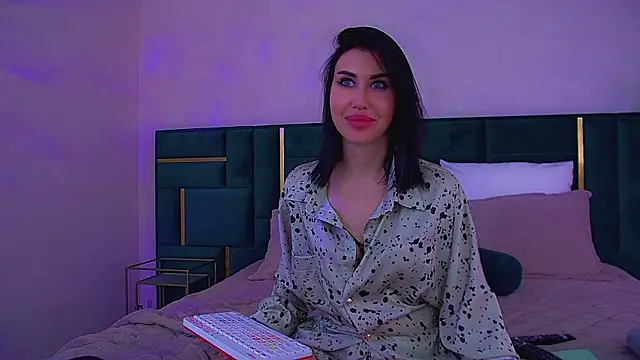 KaylaMous webkamerás műsora