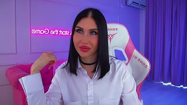 KaylaMous Adlı Modelin Web Kamerası Şovu