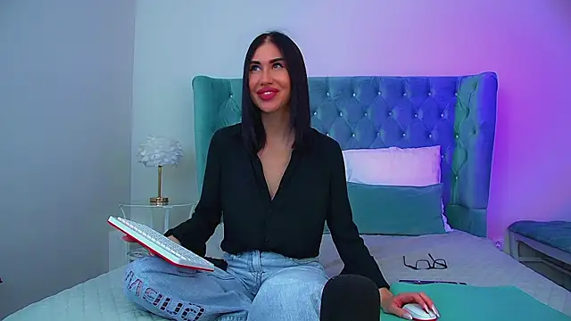 KaylaMous' Live XXX Chat