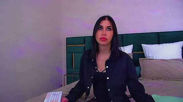 Chat XXX en directo de KaylaMous