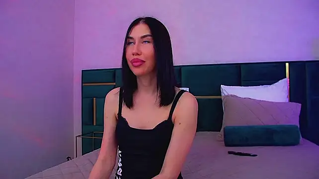 Show modela KaylaMous na web-kameri